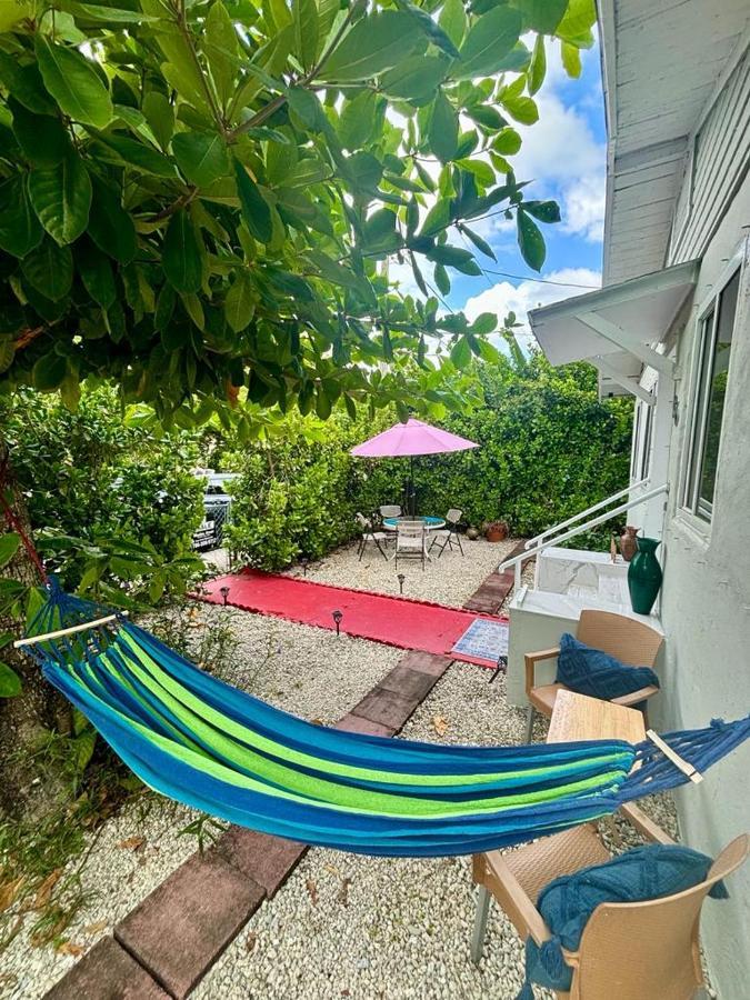 Nice Queen Bedroom - Best Location In Miami - Luggage Storage Service, Parking And Laundry Dış mekan fotoğraf