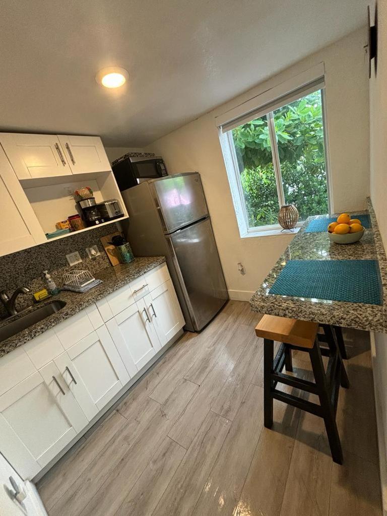 Nice Queen Bedroom - Best Location In Miami - Luggage Storage Service, Parking And Laundry Dış mekan fotoğraf
