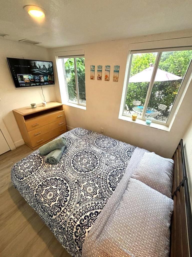 Nice Queen Bedroom - Best Location In Miami - Luggage Storage Service, Parking And Laundry Dış mekan fotoğraf